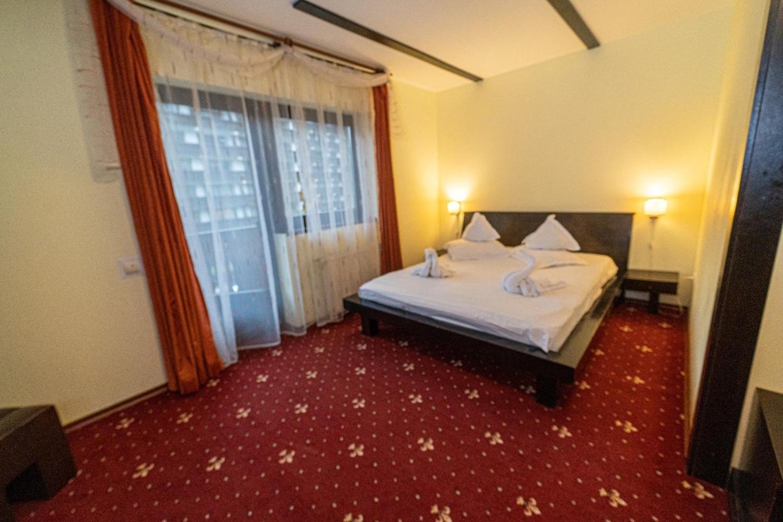Casa Frent Hotel Predeal Værelse billede