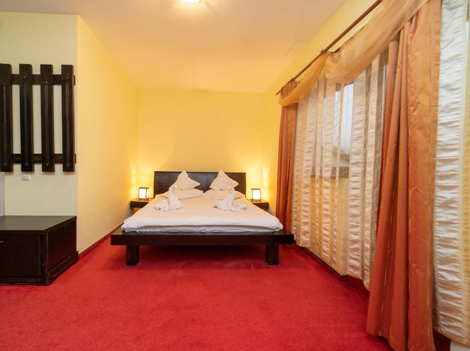 Casa Frent Hotel Predeal Værelse billede